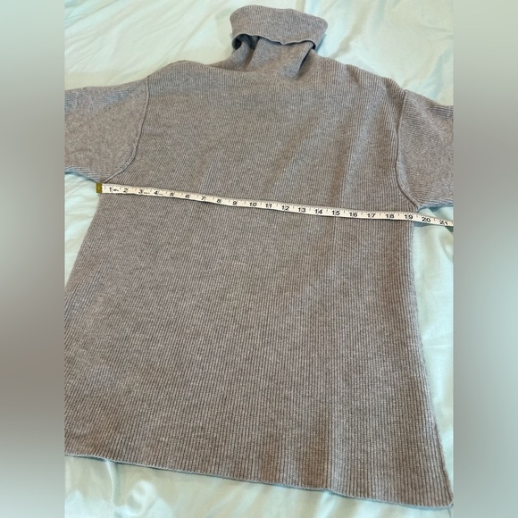 Free People XS Grey Oversized Turtleneck Knit Sweater Tunic Pullover Casual. - Picture 3 of 13